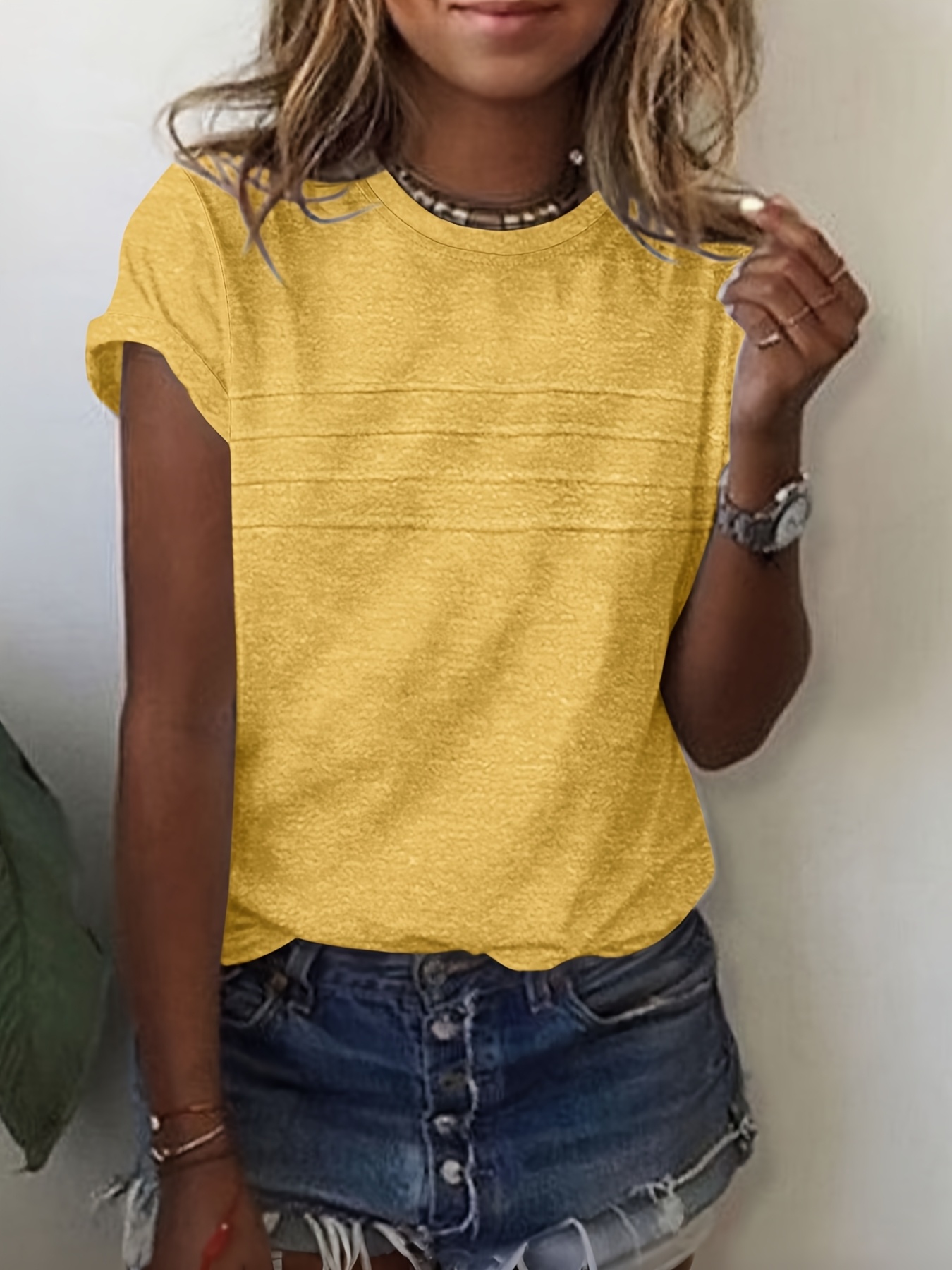 Women'S Stylish Commuting Shirt with Pleated Design at The Chest, Round Neck, And Short Sleeves.