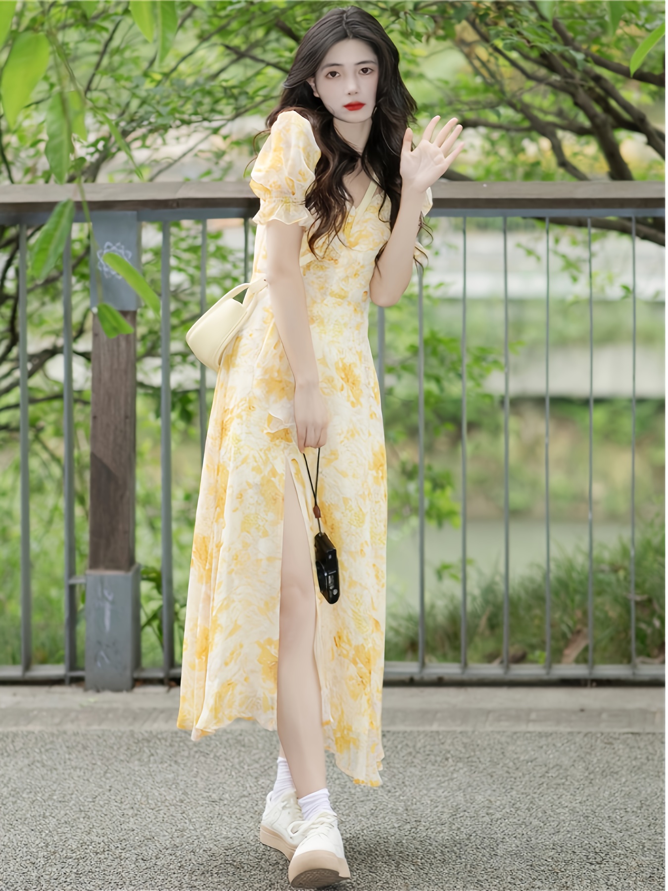 slip dress prom Satin – Stage 9 Secrets Size:EU 37 Polka Dot Dress Abercrombie US SLOW MOVERS 09.13 Delicate spaghetti straps add