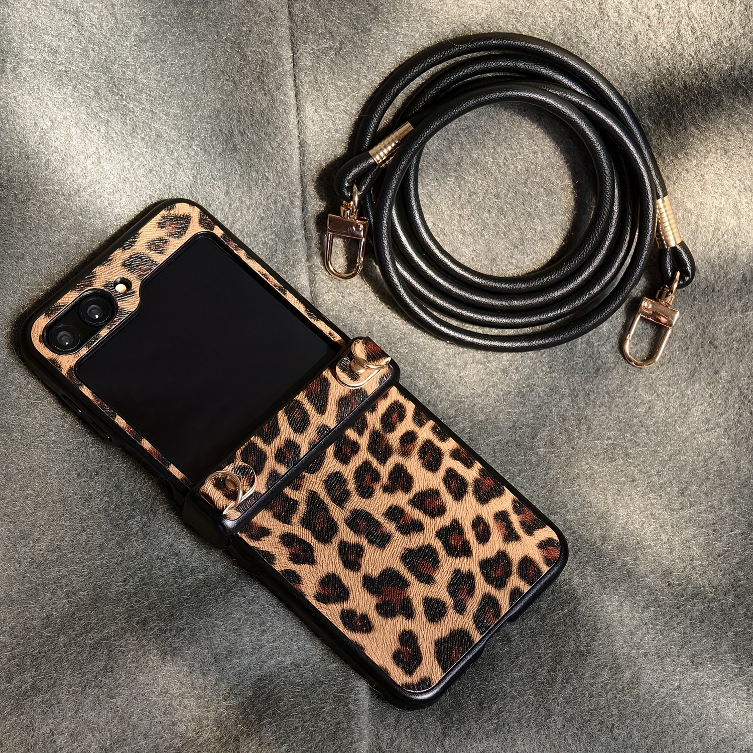Image of Phone Case - Retro Leopard Print Faux Leather With Luxury Shoulder Strap Mobile Phone Protective Case For For Z Flip 6, Z Flip 5, Z Flip 4, Z Flip 3 5g - Protective Cover
