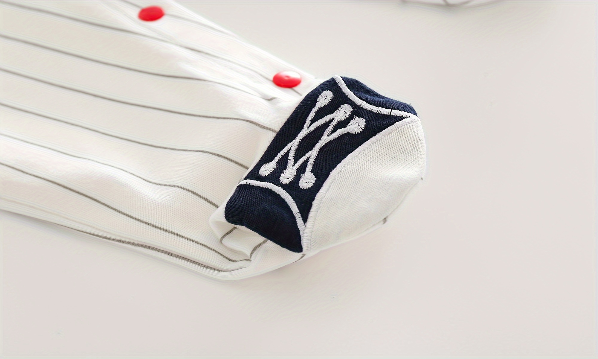 Children's Bodysuit Spring/Autumn Pure Cotton Long Sleeve Newborn Clothes 0-1 Year Old Baby Boy Jacket Footed Romper, Perfect for Outdoor