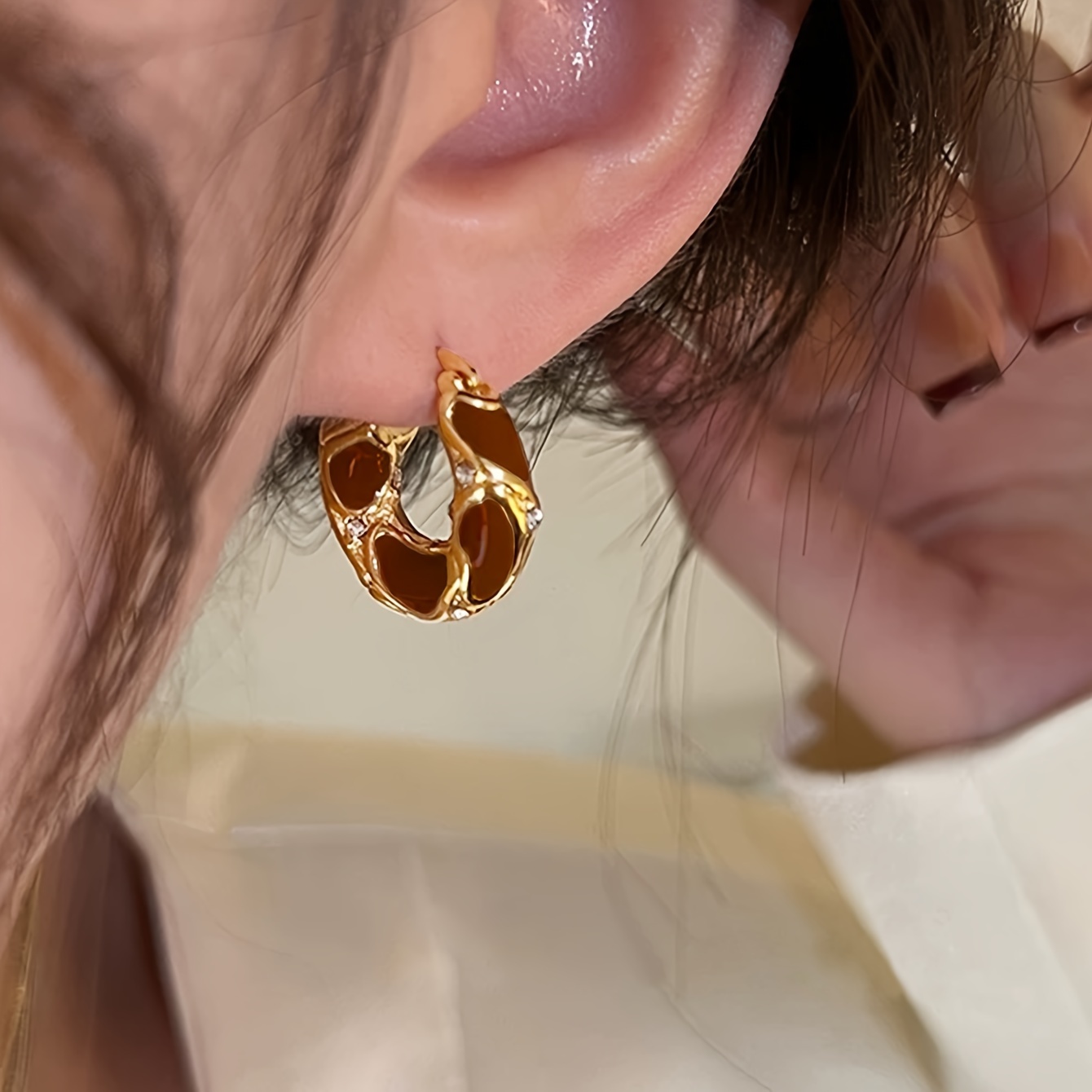 Image of 1 Pair Of Vintage Elegant High-end Light Luxury Exquisite Glass Inlaid Women' Hoop Earrings