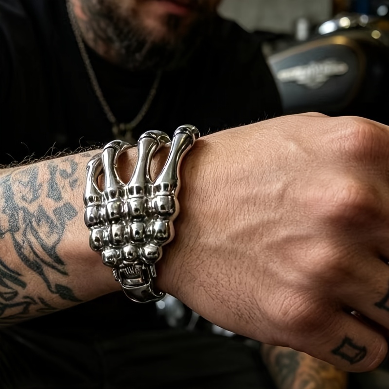 TEMU Hollow Vintage Skull Claw Bracelet