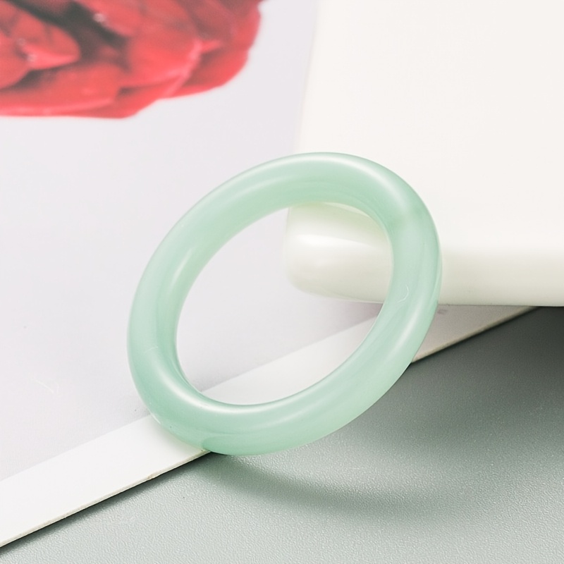 4pc Delicate Smooth Resin Rings Set for Women