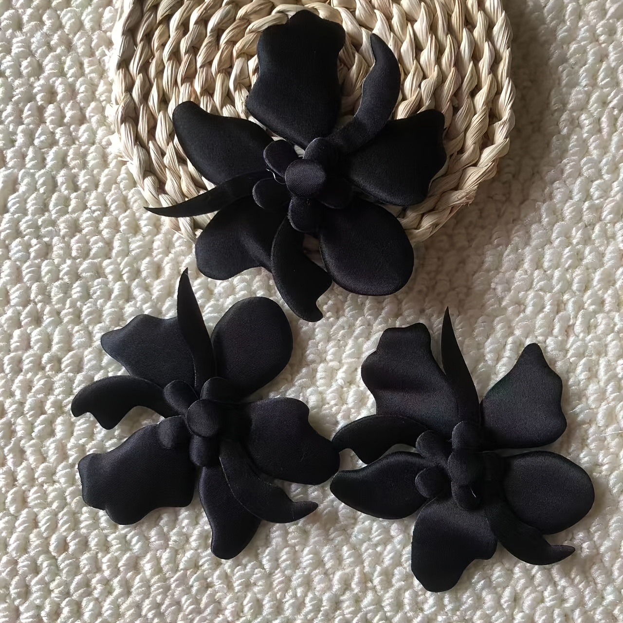 TEMU irrégulières tridimensionnelles en satin noir brillant, matériaux décoratifs accessoires adaptés aux pièces décoratives DIY pour les amateurs de