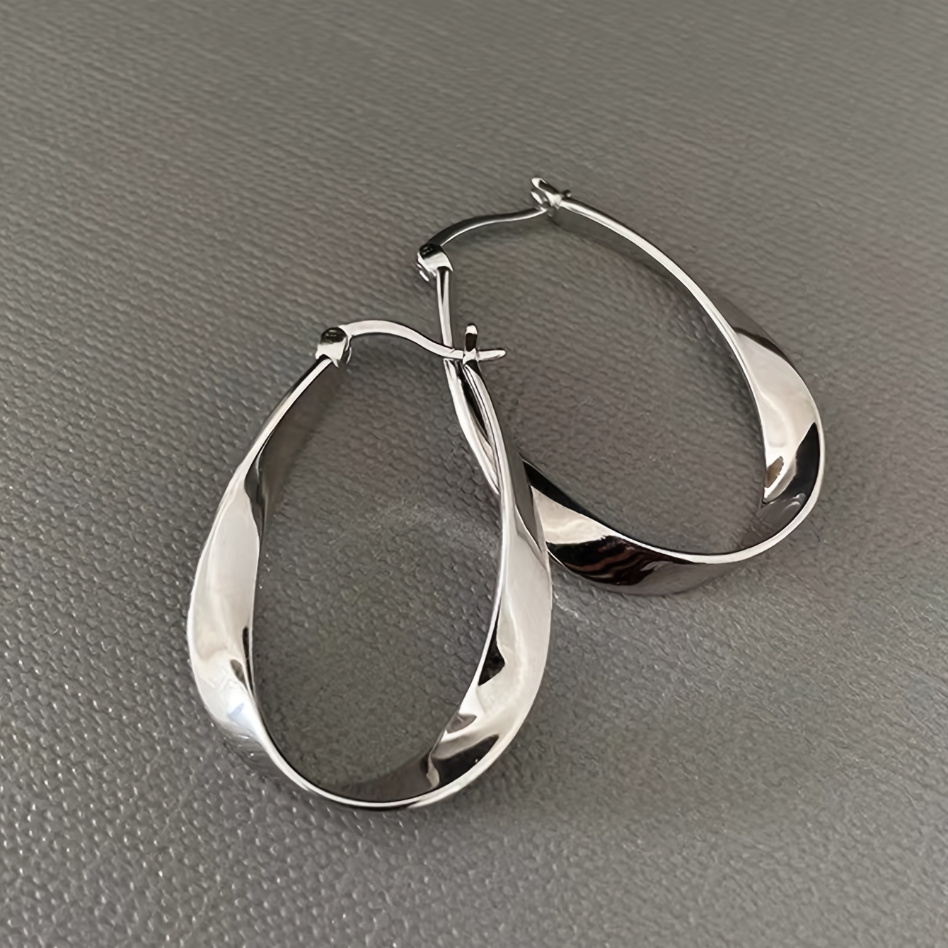 

Elegant Oval Hoop Earrings - Chic , Zinc Alloy With Copper Posts For Women | & Party Wear, Novelty Earrings