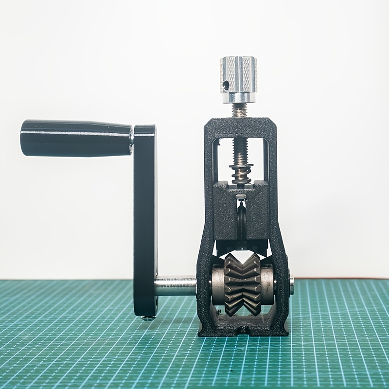 TEMU Small Simple Wire Stripper For Scrap Wire, Household Waste Cable Peeling Machine, Automatic Hand-crank Electric Tool