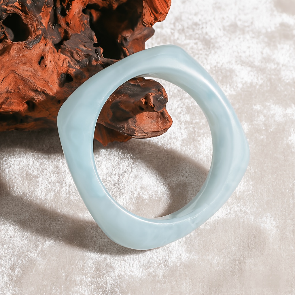 Vintage Simple Versatile Irregular Resin Bracelet