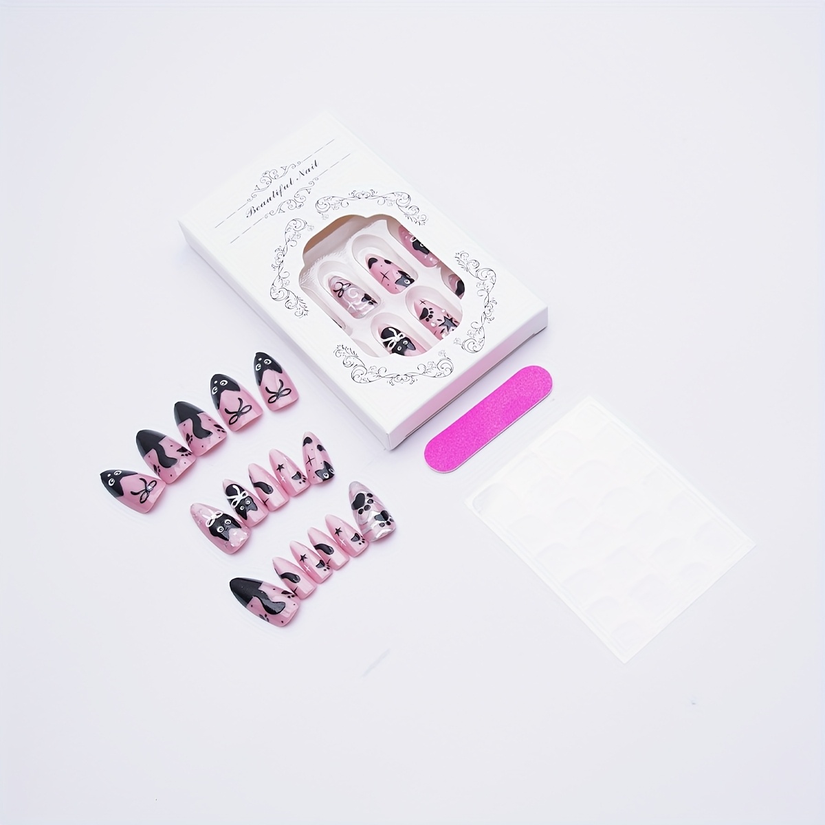 E-shop Set mit 24 Y2K-Style Pinke Katzenaugen-Tipp Press-On Nägel in Mandelform, mit schwarzen Cartoon-Katzen-Drucken, Perlen und silbernen Akzenten,