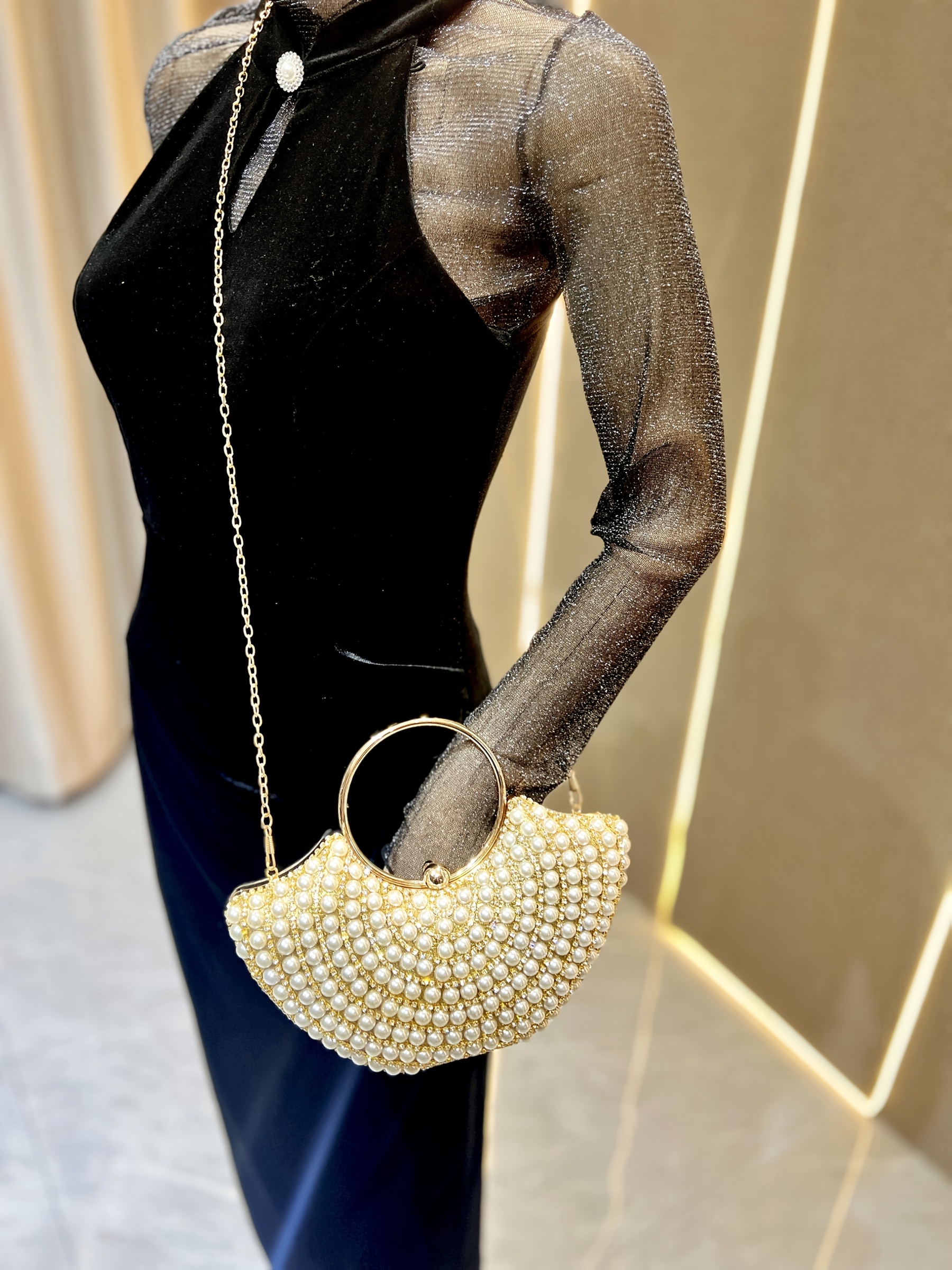 Elegant Women'S Pearl-Embellished Crossbody Bag with Detachable Shoulder Strap - Golden-Tone Metallic Strap, Beaded Detail, Versatile for Weddings, Daily Outings & Formal Events - Perfect Gift for Her, Wedding Accessory, Sophisticated Style, Pearl Embellishments