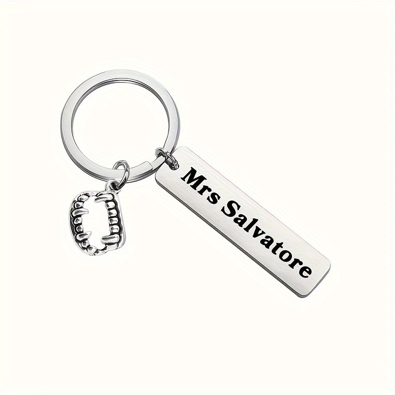 Spooky And Stylish Vampire Teeth Keychain For Men, Perfect Halloween Gift, Bag Accessory