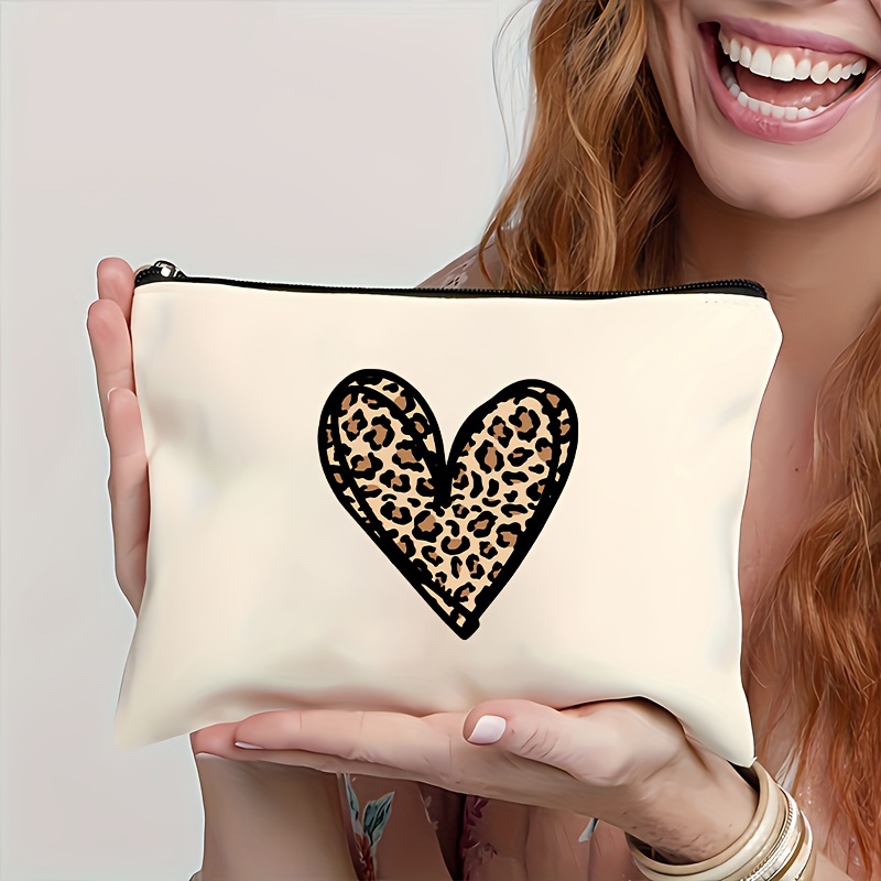 

Chic Leopard Print Heart Cosmetic Bag - Zippered Makeup Pouch For Travel, Toiletries & Stationery - Perfect Teacher Gift