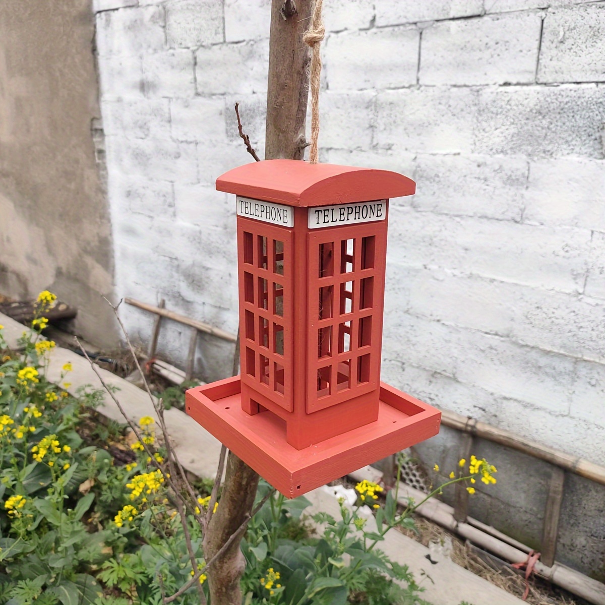 Wooden Bird Accessory Feeder Red Telephone Booth Style Bird Feeder Garden Decoration Wild Bird Feeding Device Cage Inside Aesthetic Ornament Outdoor Garden Decor Parrot Feeder