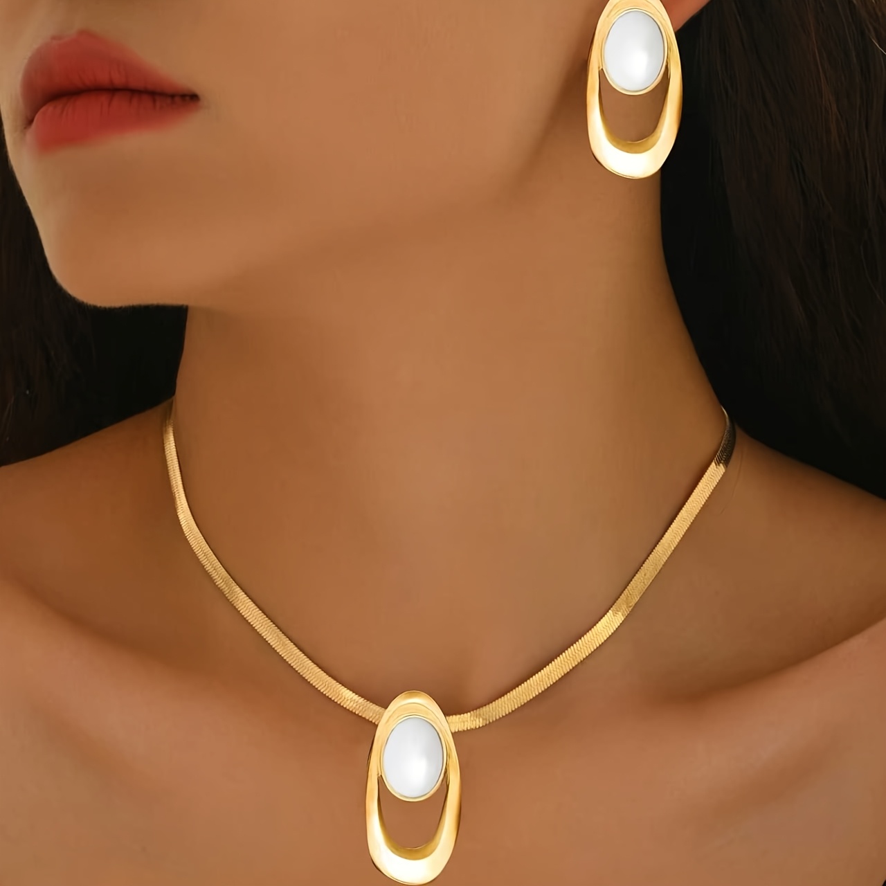 TEMU 2pcs Set: Elegant And Creative Necklace + Stud Earrings Women's Jewelry Set, Fashionable And Trendy With A Metal Geometric Irregular Oval Golden