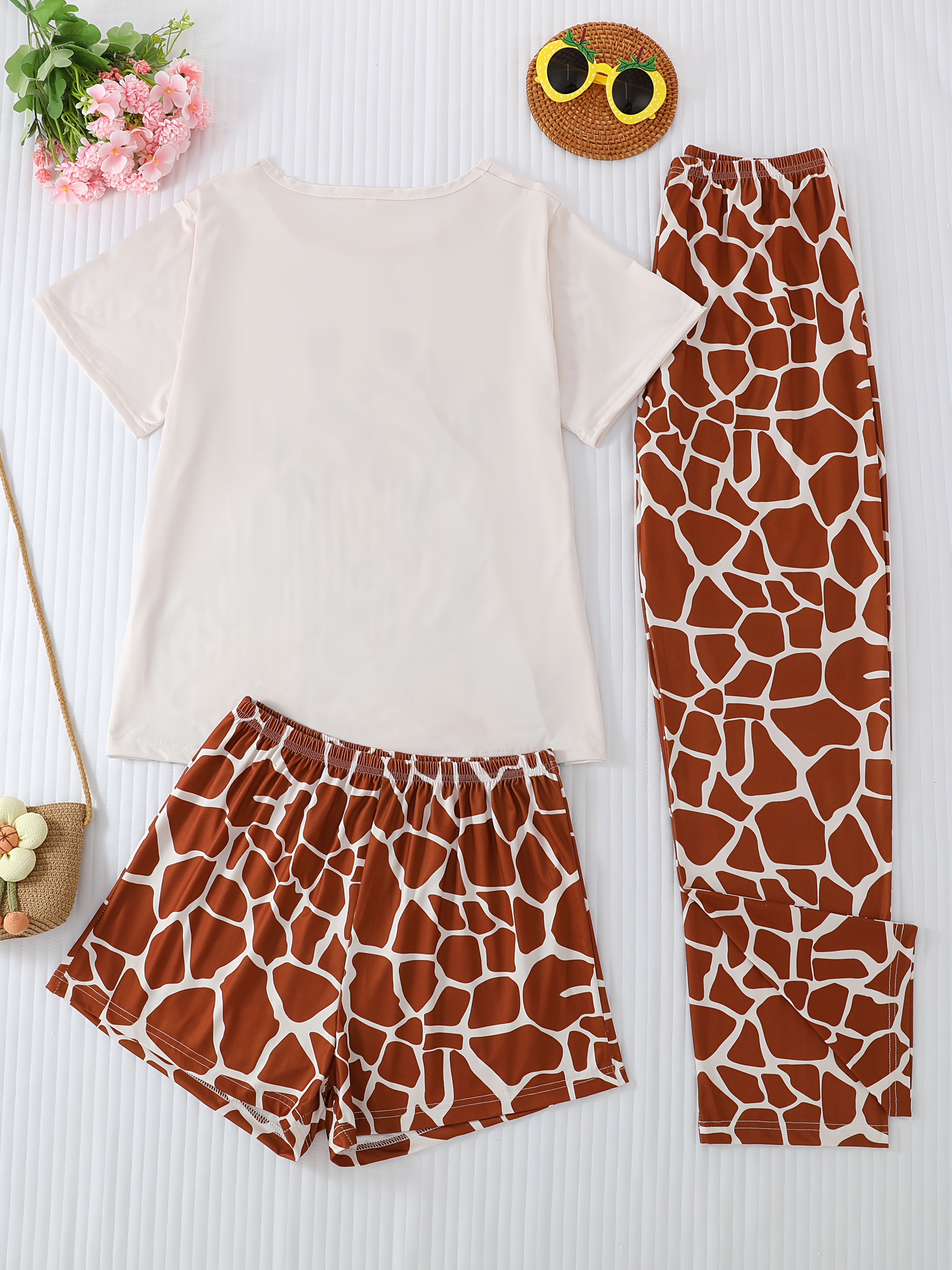 3pcs womens giraffe floral print pajama set short sleeve crew neck top elastic waist shorts pants soft fabric     animal print sleepwear giraffe decor Product details 1
