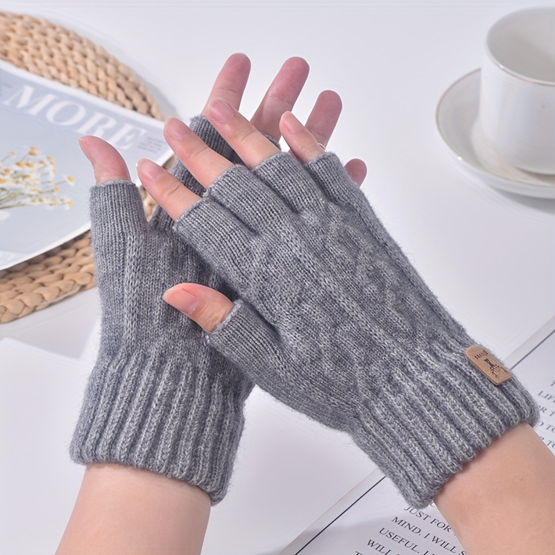 

Cozy Alpaca Half-finger Gloves - Soft, Warm Knit For Winter Outdoor Activities