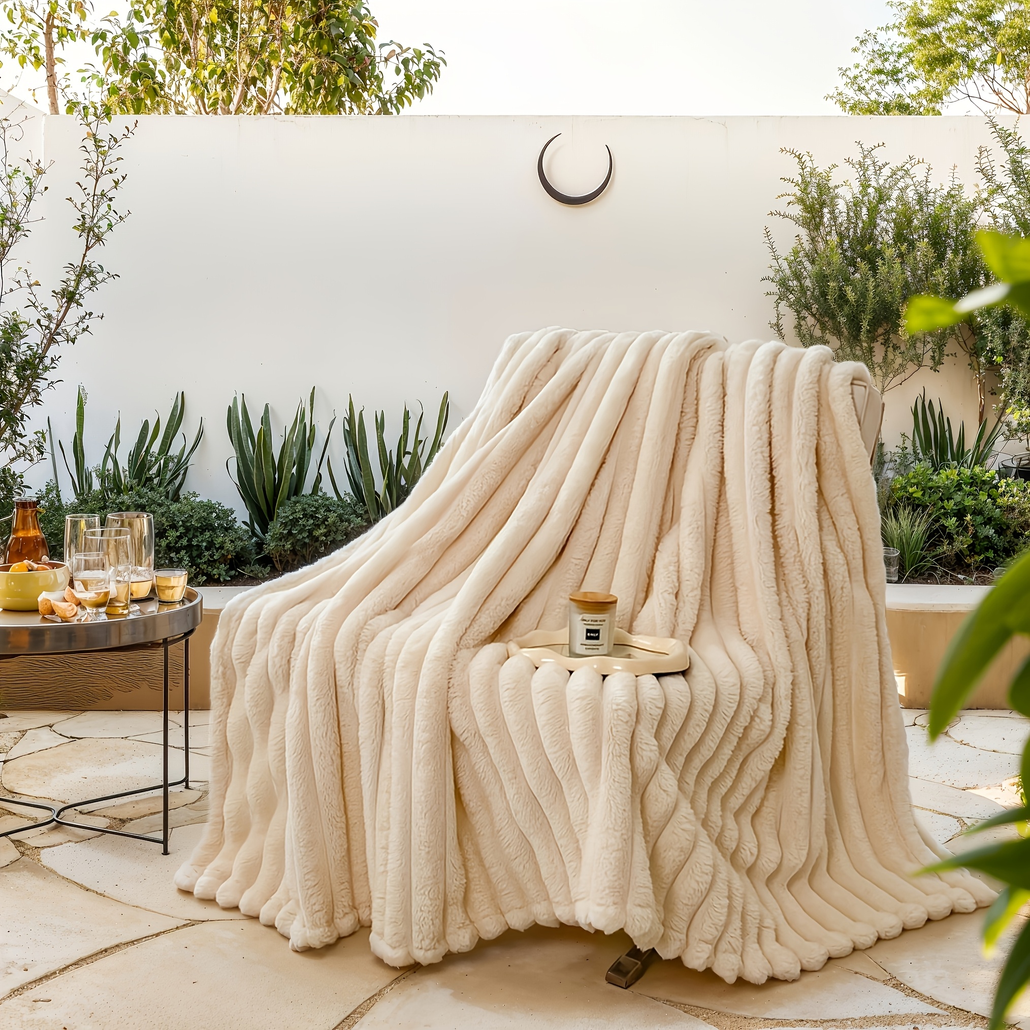 TEMU High Qulity Versatile Faux Rabbit Double-layer Leisure Imitation Fur Throw Blanket, For Pinic, Napping, Camping, Hiking Fishing, , Machine