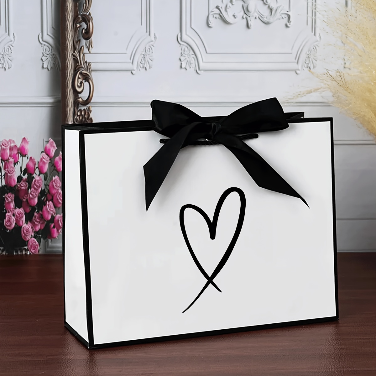 Image of 1pc Fashion Heart Printing Gift Bag, Unique Gift Shopping Bag, Lightweight And Foldable Paper Gift Bag, Perfect Ideal Gift For Birthday, Anniversary, Wedding, Baby Shower, Mother's Day, Father's Day