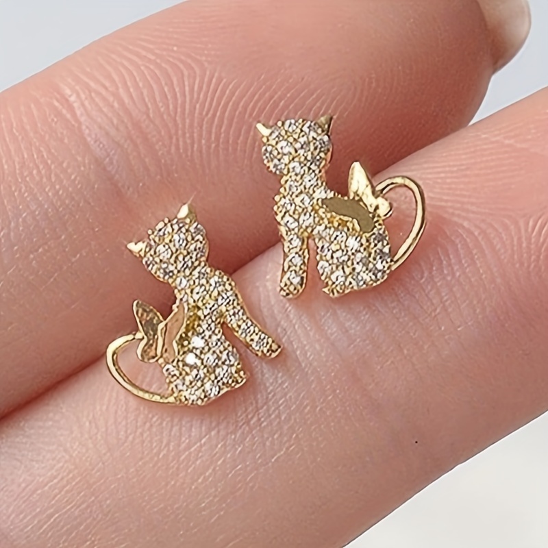 

Elegant Cute Animal Theme Cat Stud Earrings With Synthetic Birthstone Zirconia For Women, April Birthstone, Copper With Nickel-free Plating, Daily And Party Jewelry Gift (1 Pair)