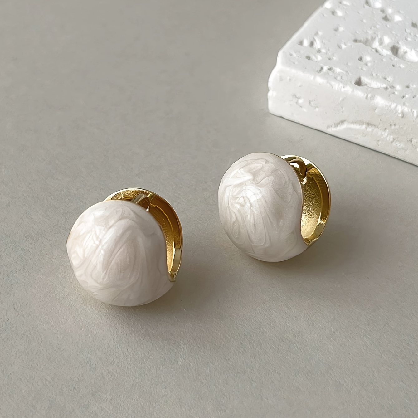 Image of A Pair Of French Vintage Elegant And Luxurious Light And Small Round Ball Earrings With Ear And Ear Loop, Suitable For Daily Commuting, Dating, And Fashionable All-purpose Wear For Women