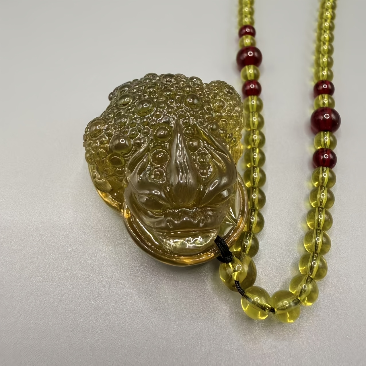 Natural Amber Green Toad Wealth Pendant Unisex Necklace