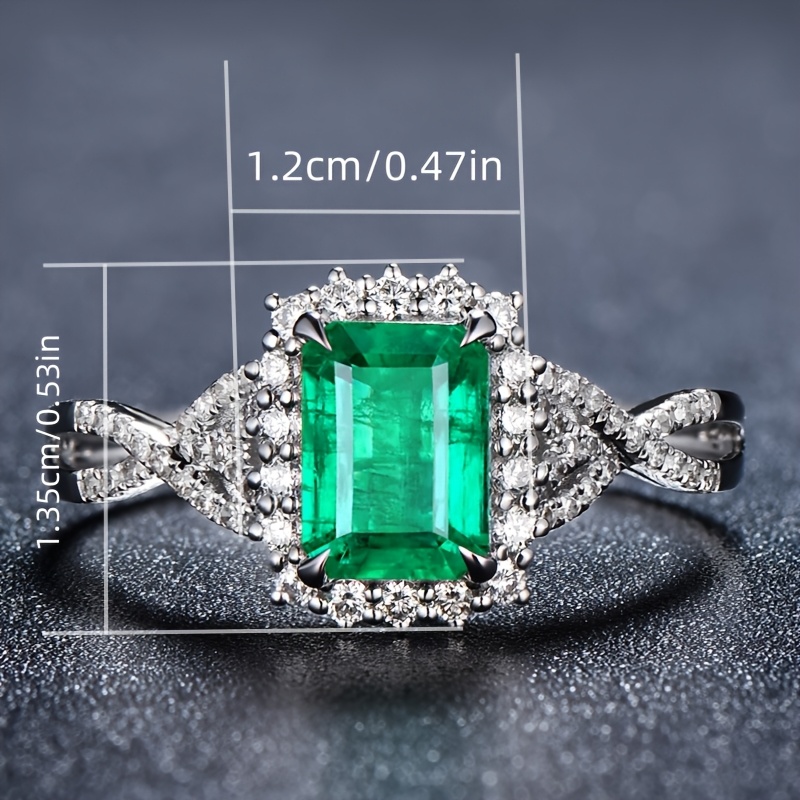 Women's Luxury Elegant Green Synthetic Zirconia Halo Engagement Ring