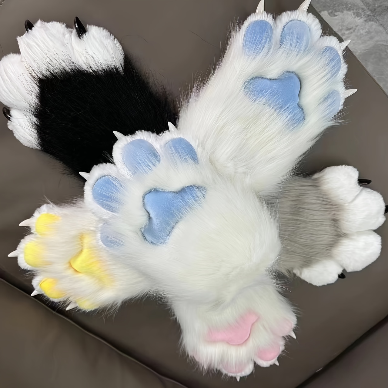 

Plush Cat Paw Gloves - Soft Polyester, Cosplay & Stage Performances