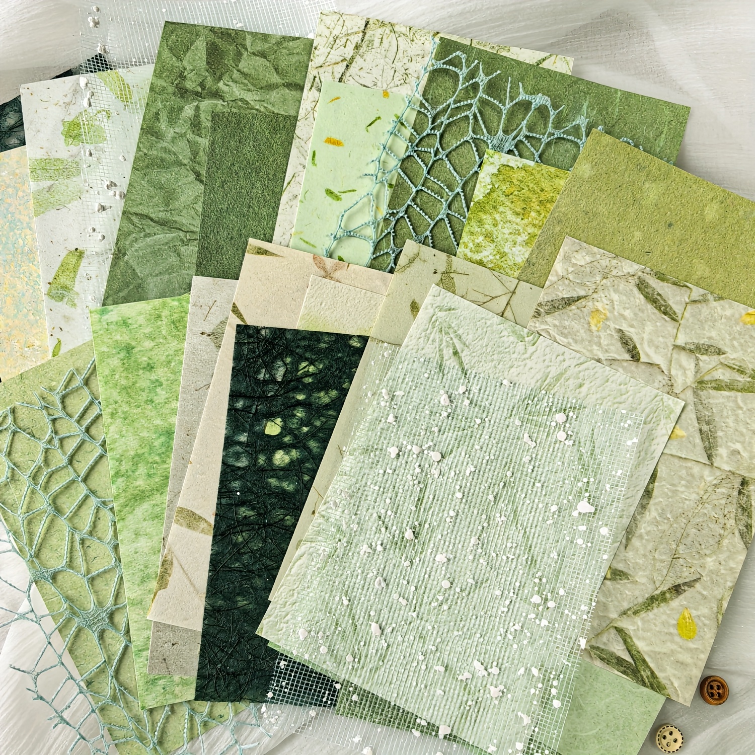1 Pack Of 26 Sheets Retro Fresh Artistic Floral Lace Grid Diy Decoration Paper