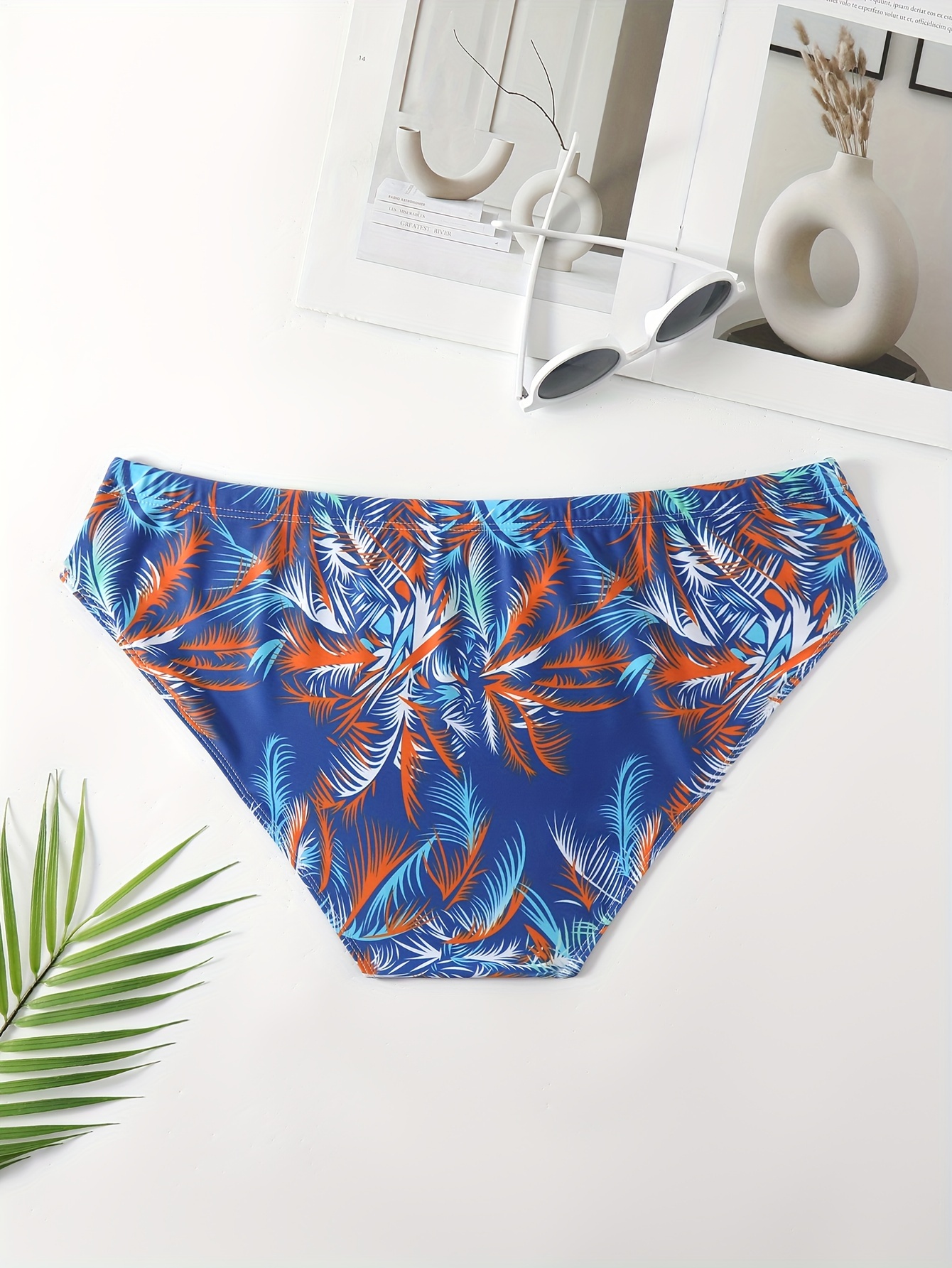 New Men'S Swimwear Fashion Triangle Swim Trunks European And