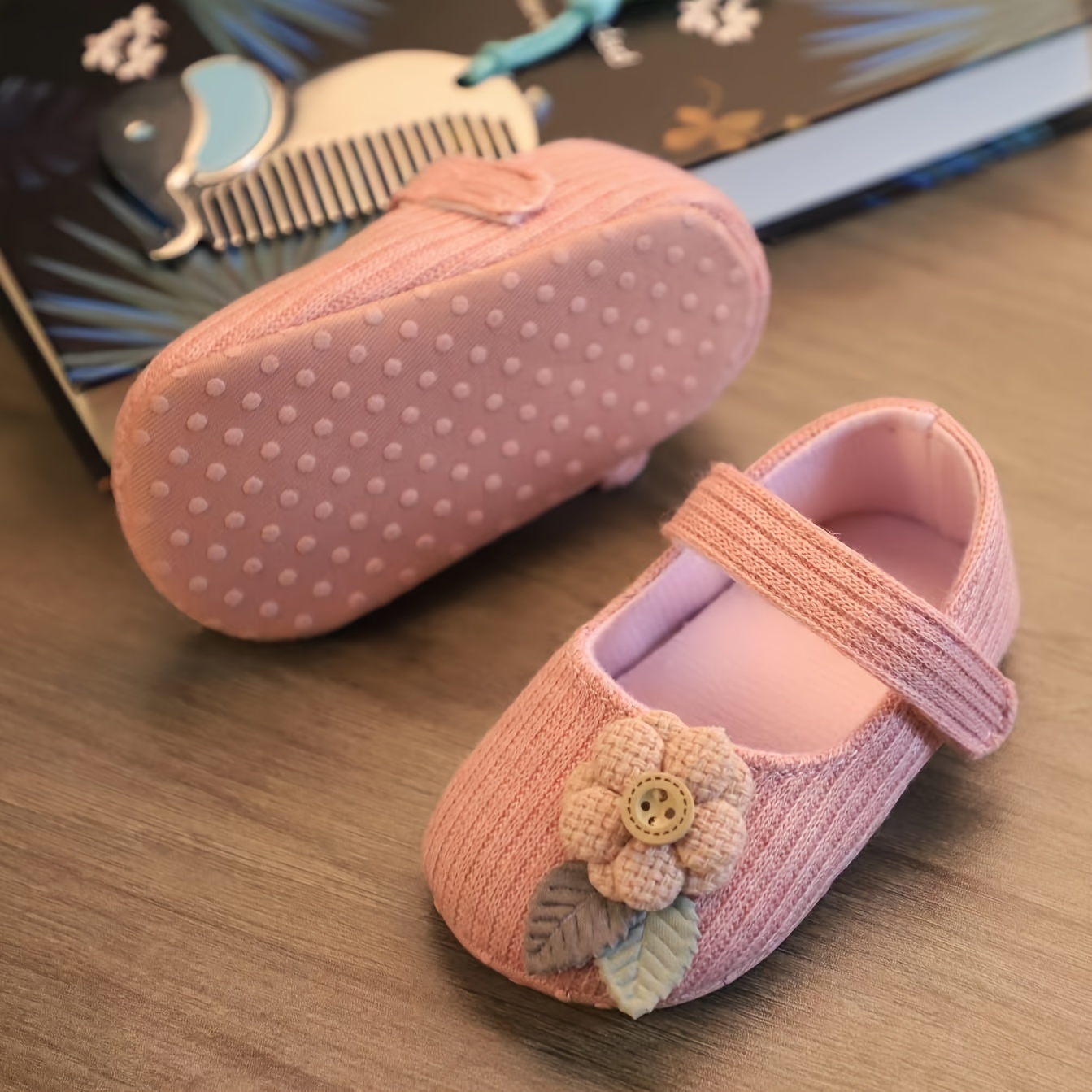 0-6 Months Baby Girl Princess Shoes Soft Sole Breathable Girls Princess Flat Shoes Spring and Summer Baby Shoes Newborn Shoes Step-in Shoes