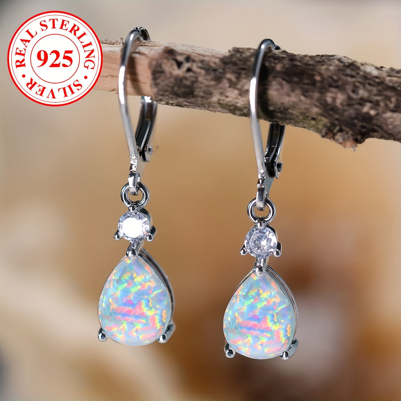 E-shop Ein Set eleganter Wassertröpfchen-Ohrringe aus 925er Sterling Silber und weißem Opal, für Damenmode bei Partys und Banketten, ideal als