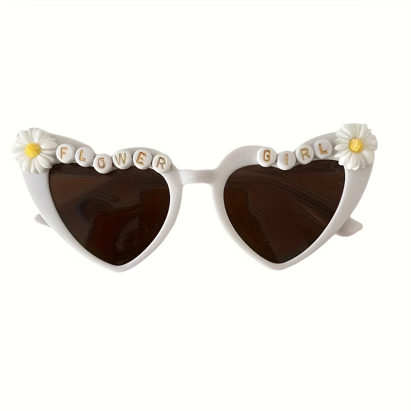 TEMU Heart-shaped Fashionable Glasses, Featuring Large Round Lenses And A Hollow . The Glasses Have A Stylish White Frame, And Lightweight Plastic