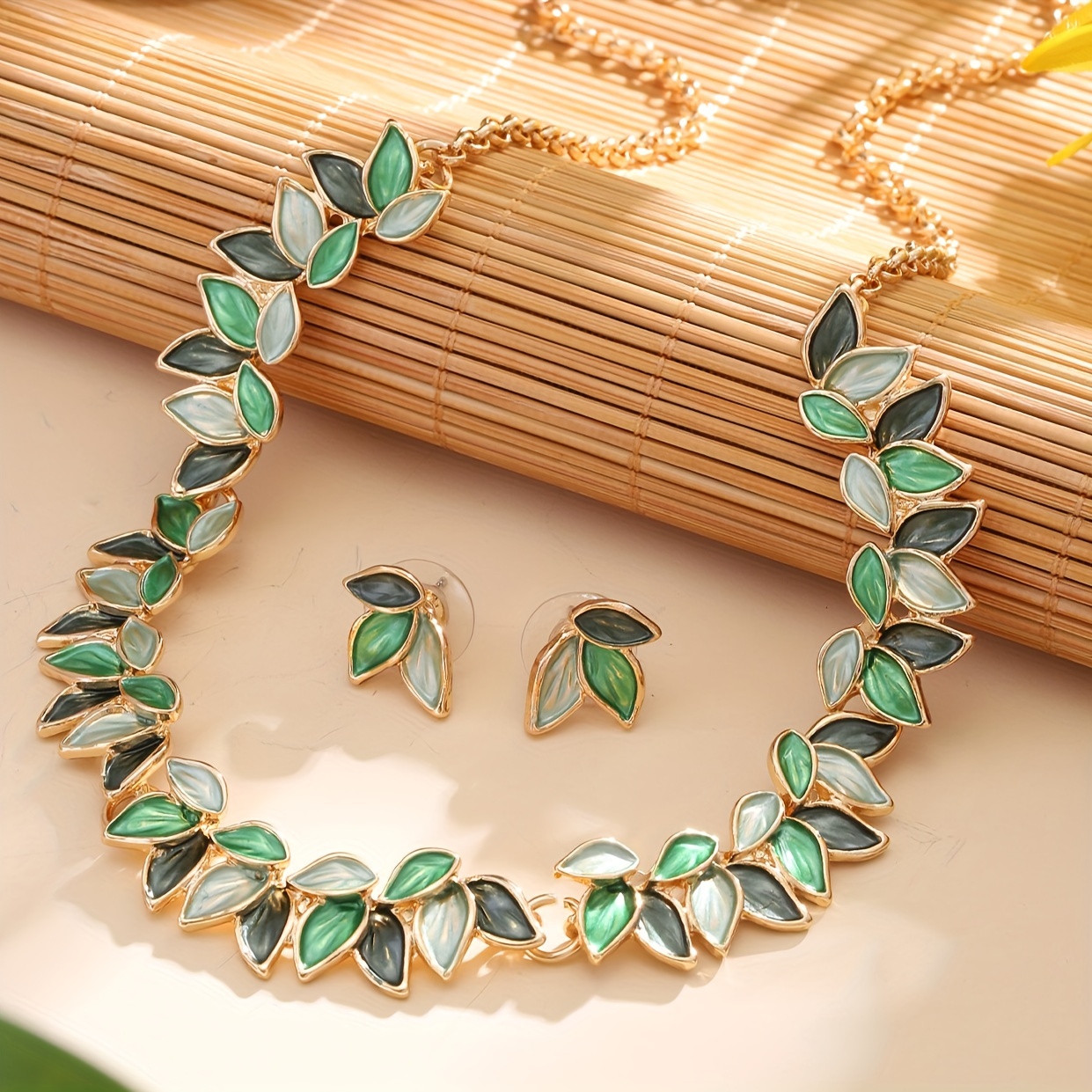 TEMU Vintage Style Leaf Design Jewelry Set, Alloy Necklace And Earrings, Green Leaf Vacation Look, Non-mosaic Accessories Set For Women (1 Necklace, 1 Pair Earrings)