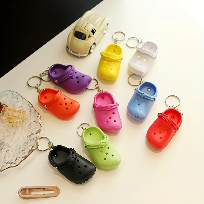 

A Set Of 5 Mini Crocodile Shoe Keychain Pendants In Fashionable Colors, Creative And Unique Gifts, Party Favors, Car Accessories, Plastic Bag Charms, Unique Gender-neutral Gift Ideas For Round.