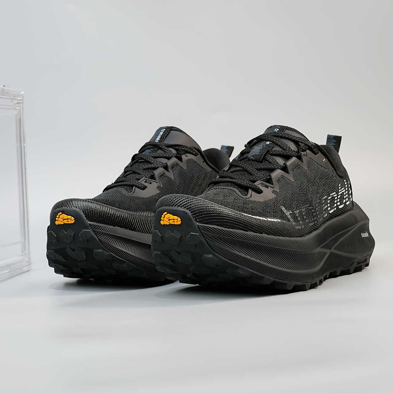 Sneakers, Men's Outdoor Shoes, Lightweight and Comfortable Trail Running Shoes, Anti-Slip Shock-Absorbing Casual Shoes, Fashionable Sports Running Shoes for Men