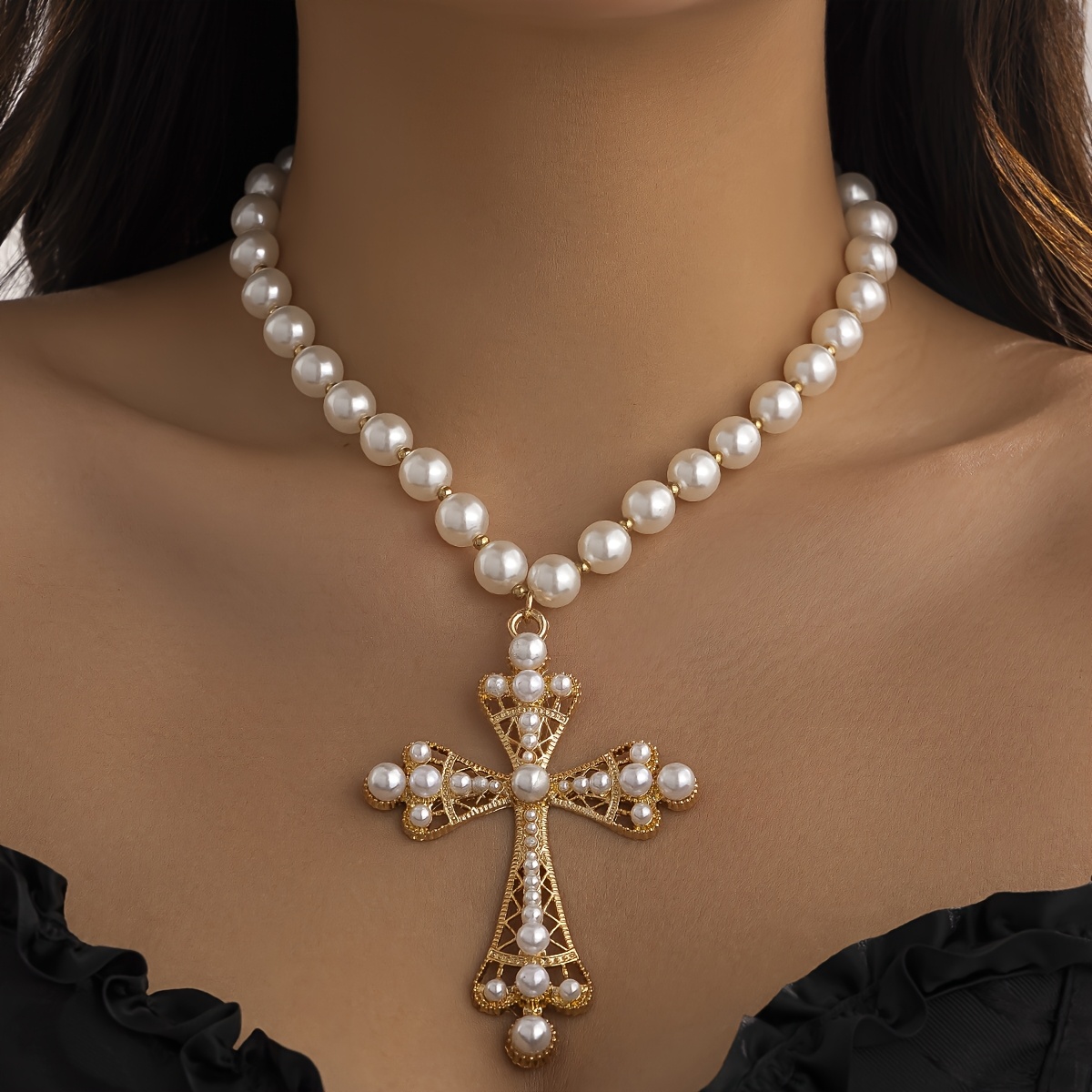 Image of A Vintage Elegant Rhinestone-encrusted Cross Necklace For Women, Perfect For Holidays, Birthdays, Dates, Balls, Banquets, Weddings, Parties, Vacations, Shopping, And Daily Accessories