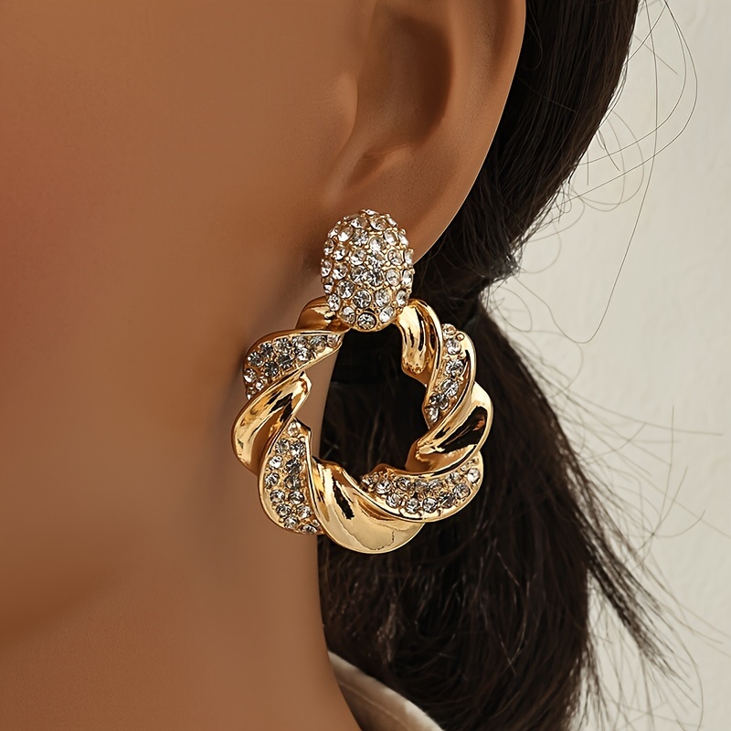 

1 Pair Of Elegant Dangle Earrings Sparkling Twist Design Shining Rhinestone Daily Outfits Decor