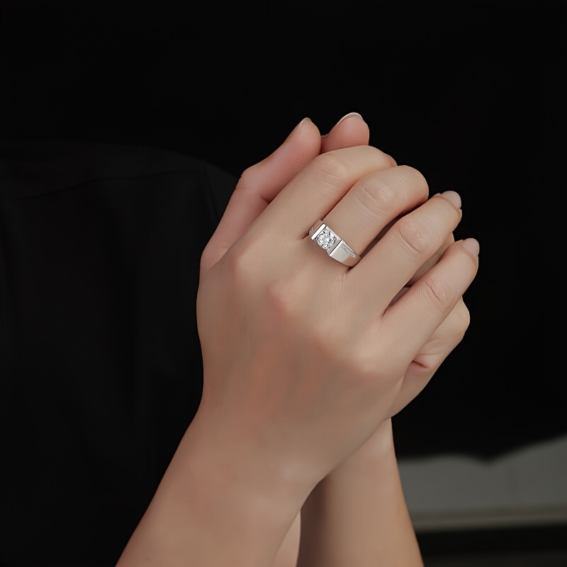 莫桑石戒指的含义