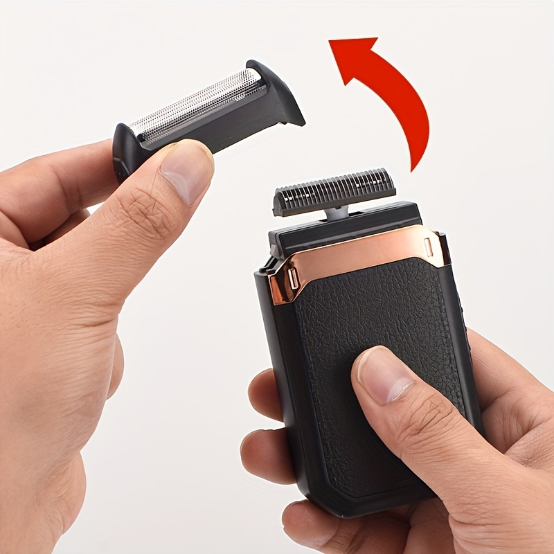 El afeitadora eléctrica FEIYBA es un regalo ideal para hombres durante las fiestas. Cuenta con carga USB y permite un corte preciso de barba, patillas y cortes de pelo. Adecuada para uso en el hogar, el coche y viajes.