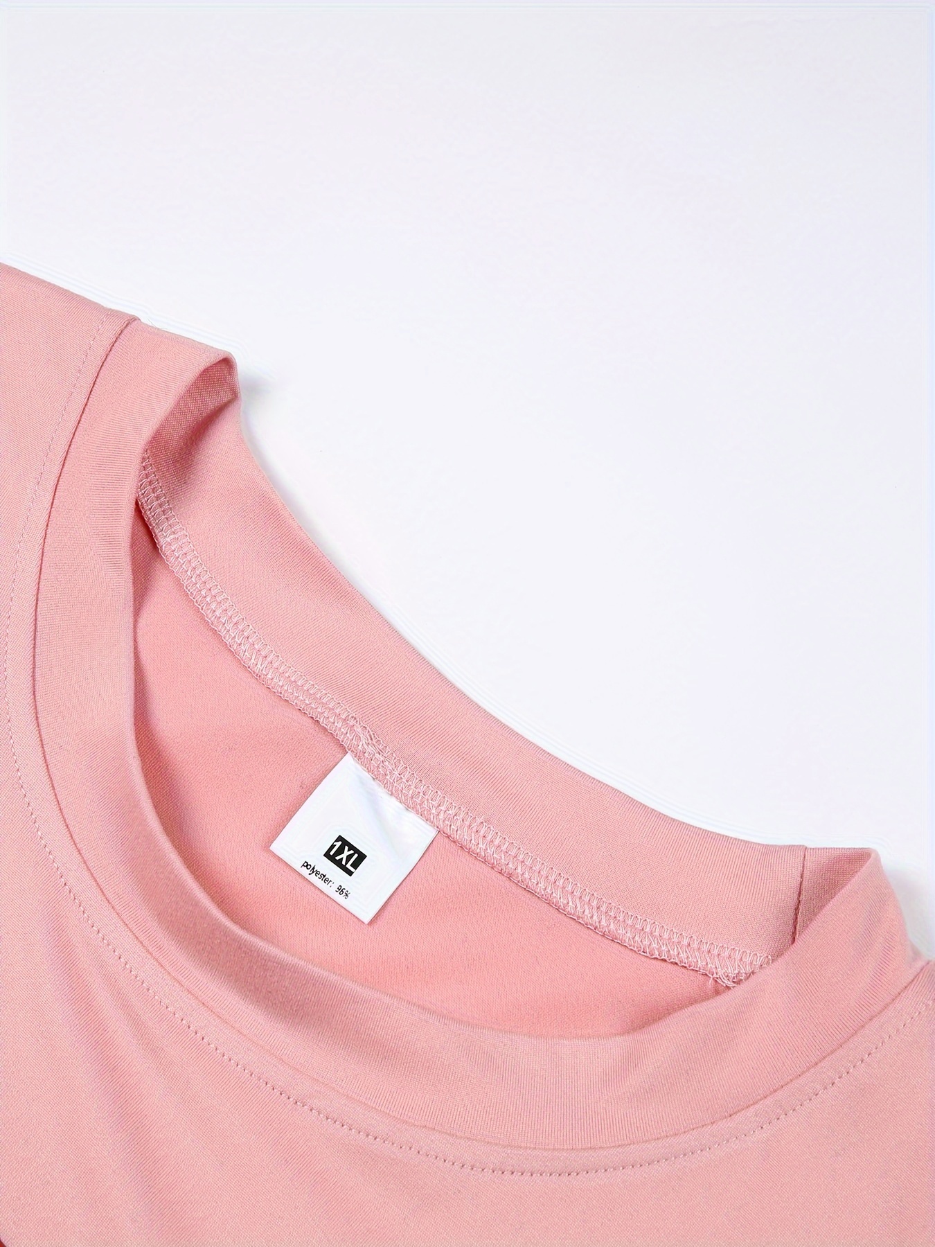 Poster discobal in retrostijl met roze achtergrond – Fab, image size:800x1067