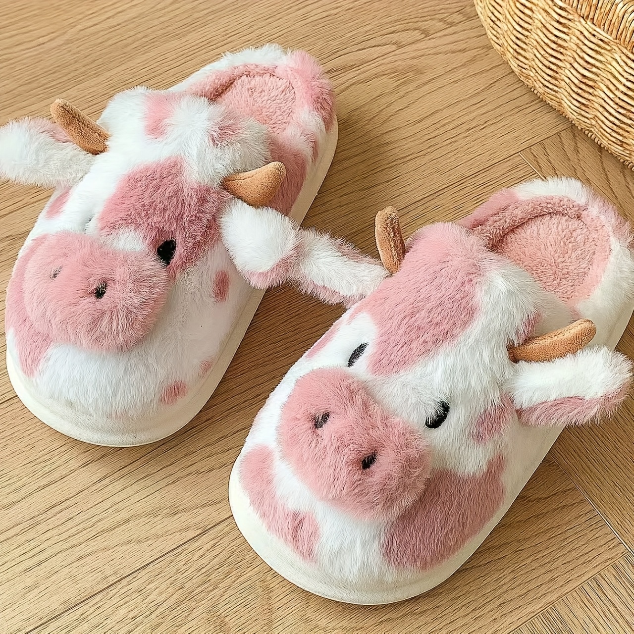pantuflas de felpa para interior con estampado de vaca moteada, pantuflas casuales de felpa de punta cerrada para otoño/invierno, calzado de mujer