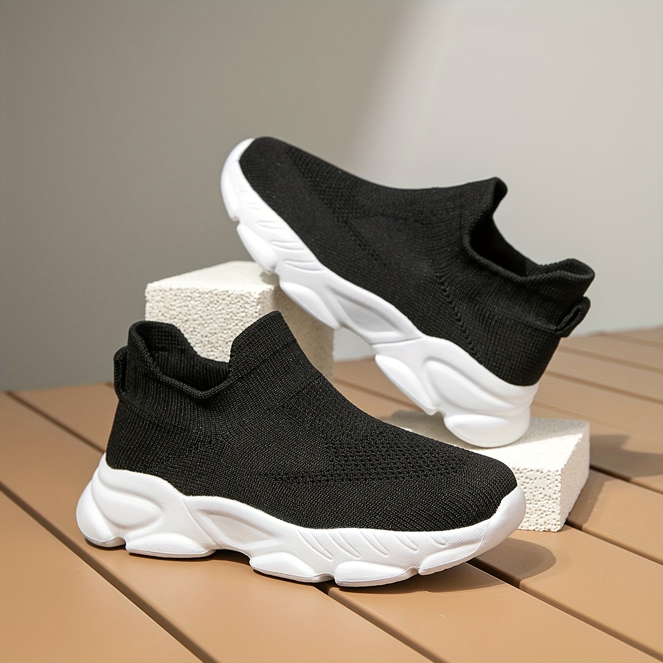 1 Pair of Unisex Knit Mesh Breathable Casual Sneakers, Lightweight and Comfortable, Suitable for All Seasons, Indoor/Outdoor Slip-On Sock Shoes, Trendy Footwear