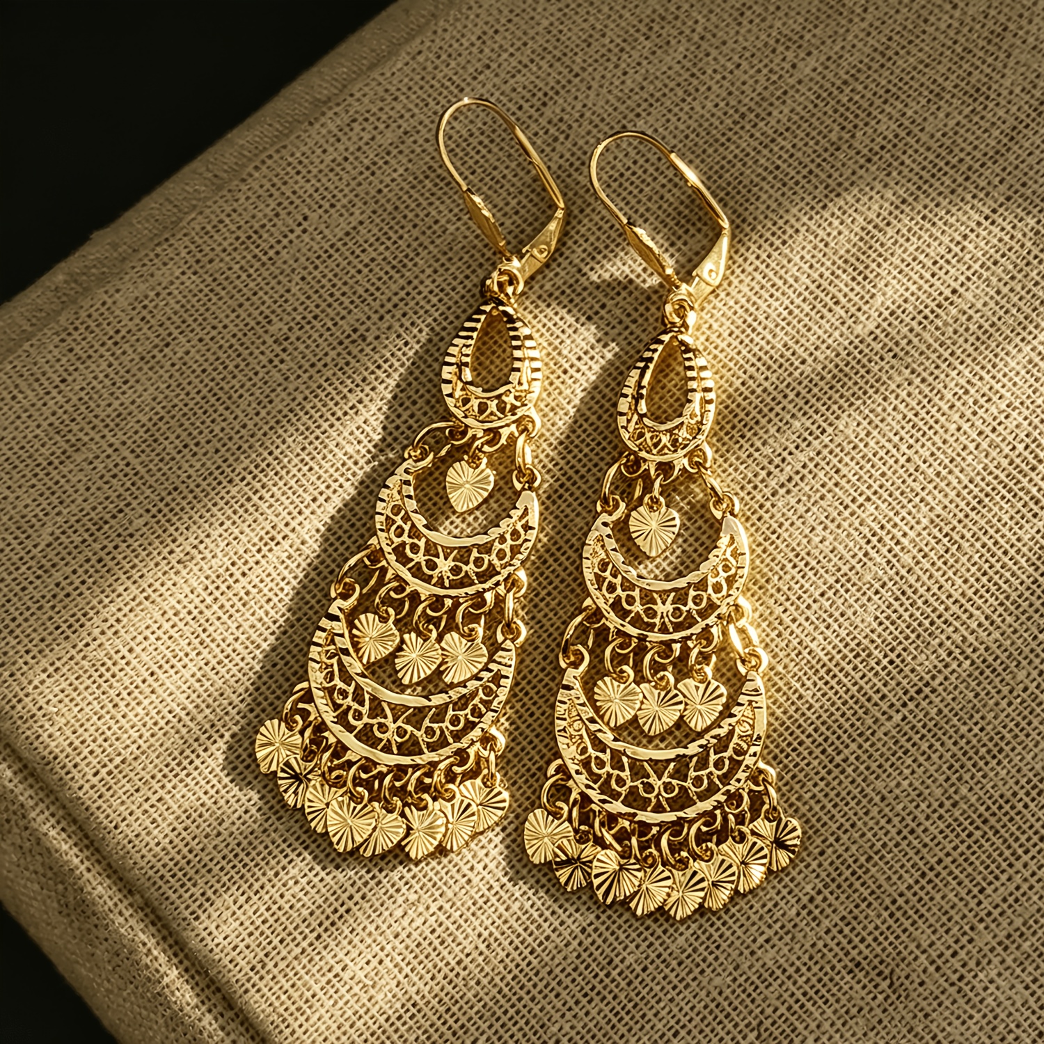 TEMU 1 Paire de Boucles d'Oreilles Pendantes Tendance pour Femme, Style de Cour en Alliage Plaqué KC, à Multiples Couches Ajourées de Cœur avec