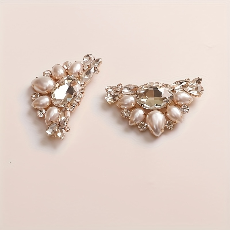 E-shop 2pvs Neue Exquisite Dreieck Strass Abnehmbare DIY Schuhschnalle Schuhblume Leichter Luxus Geschenk Elegant Beliebter Student Hochwertige