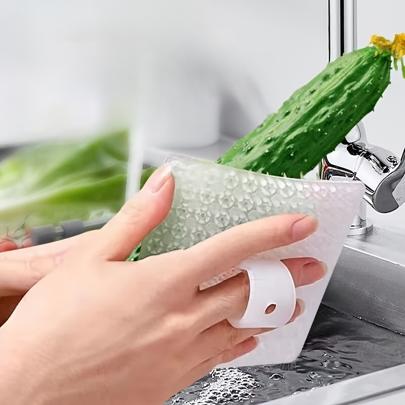 

1pc Flexible Kitchen Scrubber Glove, Plastic Fruit & Vegetable Cleaner, Medium Firmness, Reusable, No Electricity Needed, Ideal For Sink & Cutting Board