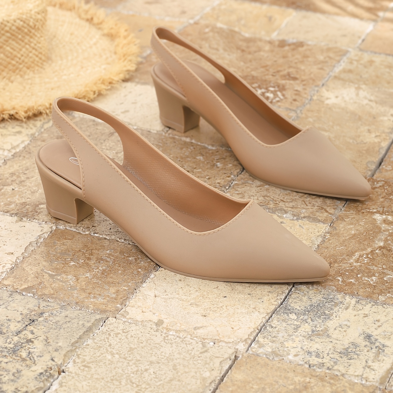 TEMU Tacones altos de goma para mujer, punta afilada, diseño moderno, elegantes para ir al trabajo, zapatos de mujer