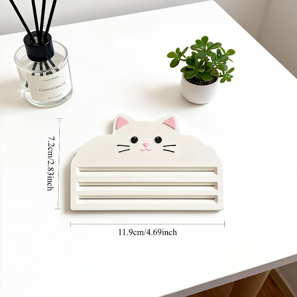 Cat Food Squeezer for Efficiently Squeezing Food from Pouches