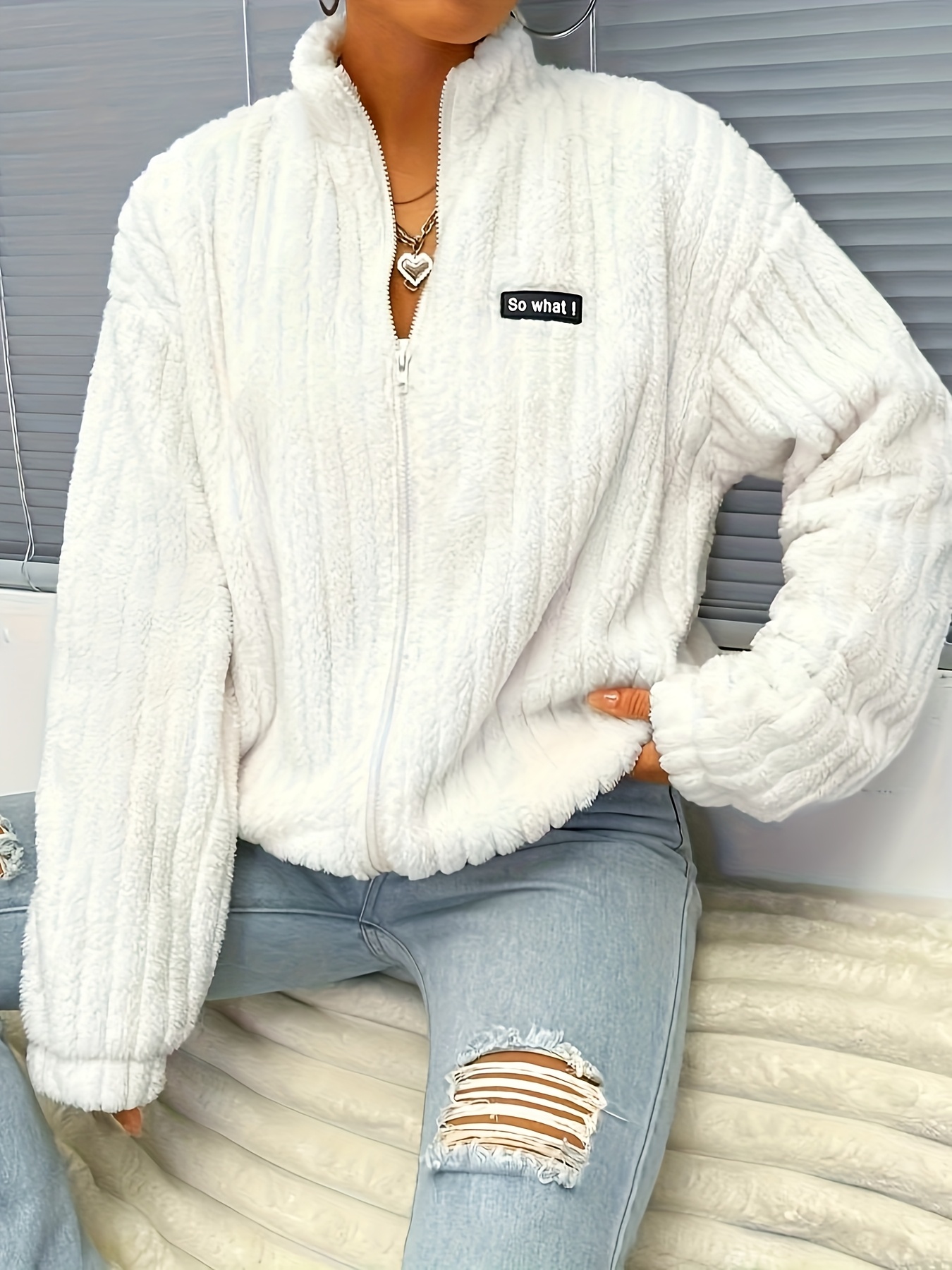 Teddyjacke mit Letter-Patch und Drop-Shoulder-Design