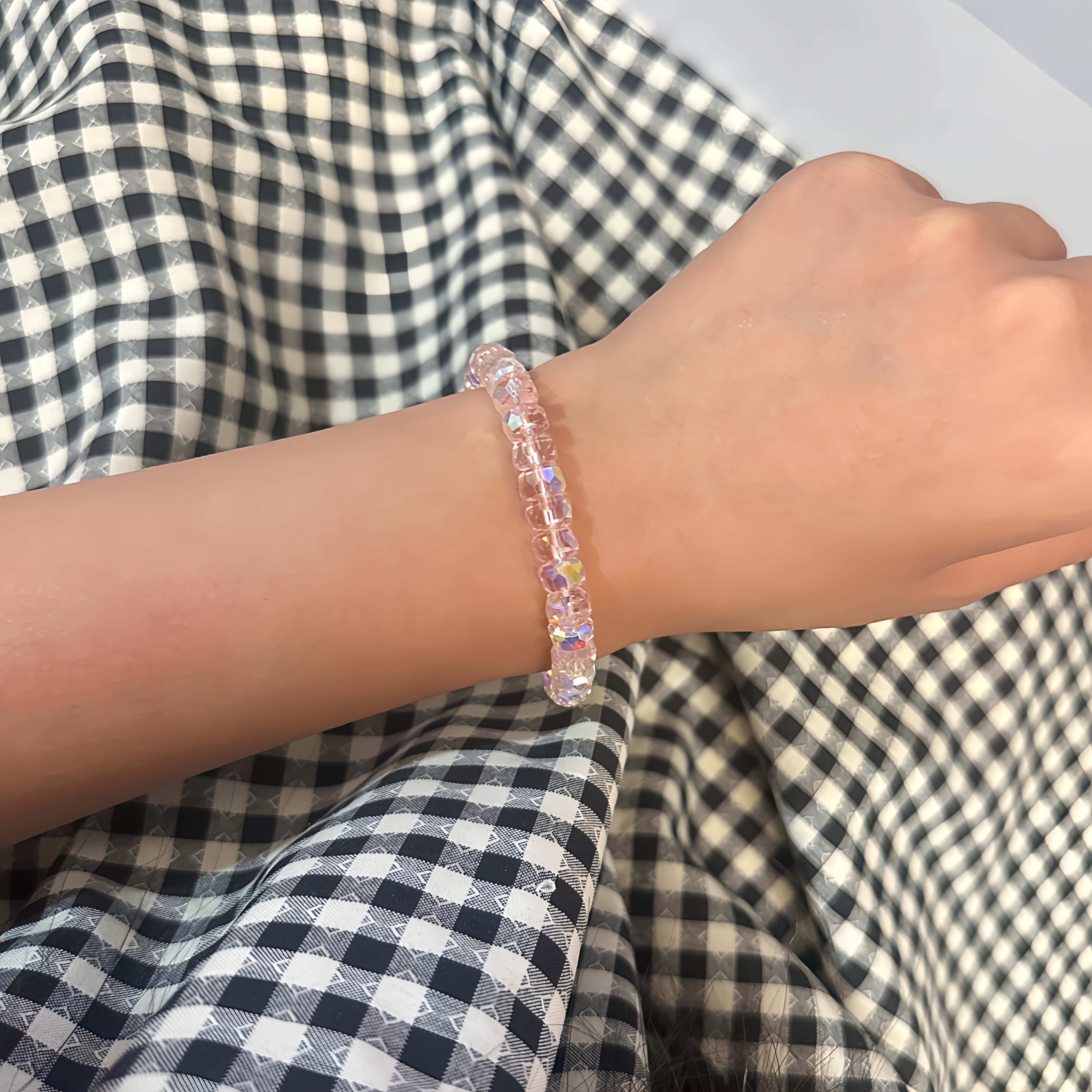 1pc Pink Glitter Carved Bead Bracelet, Attracting Love & Luck