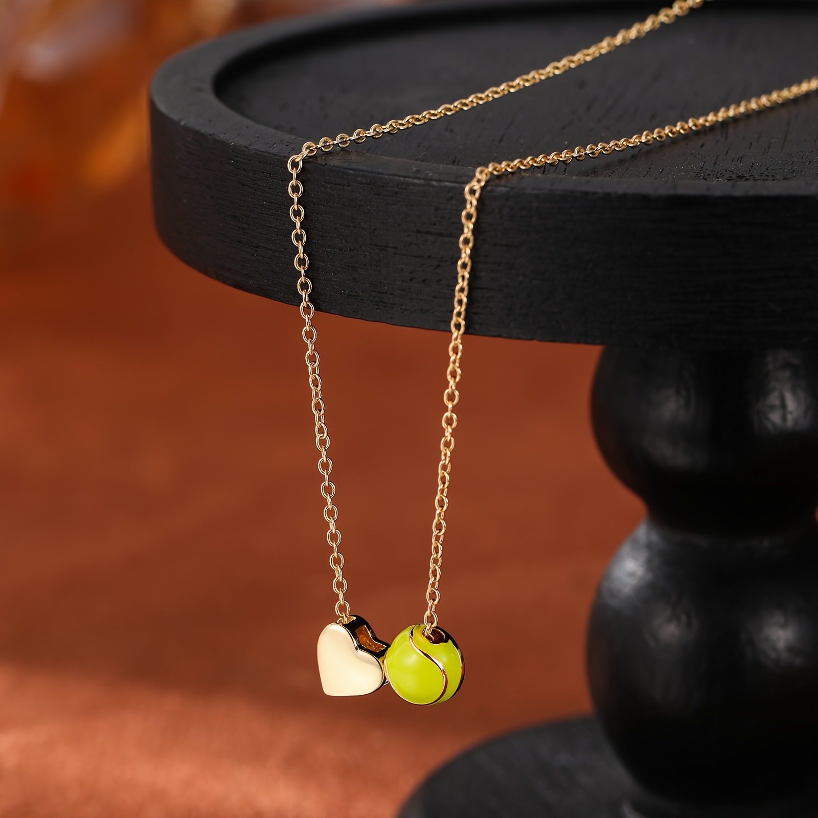 TEMU Un collier délicat qui du football avec des de cœur et de football (J'aime ), parfait cadeau ( pour fête de football), adapté à toutes