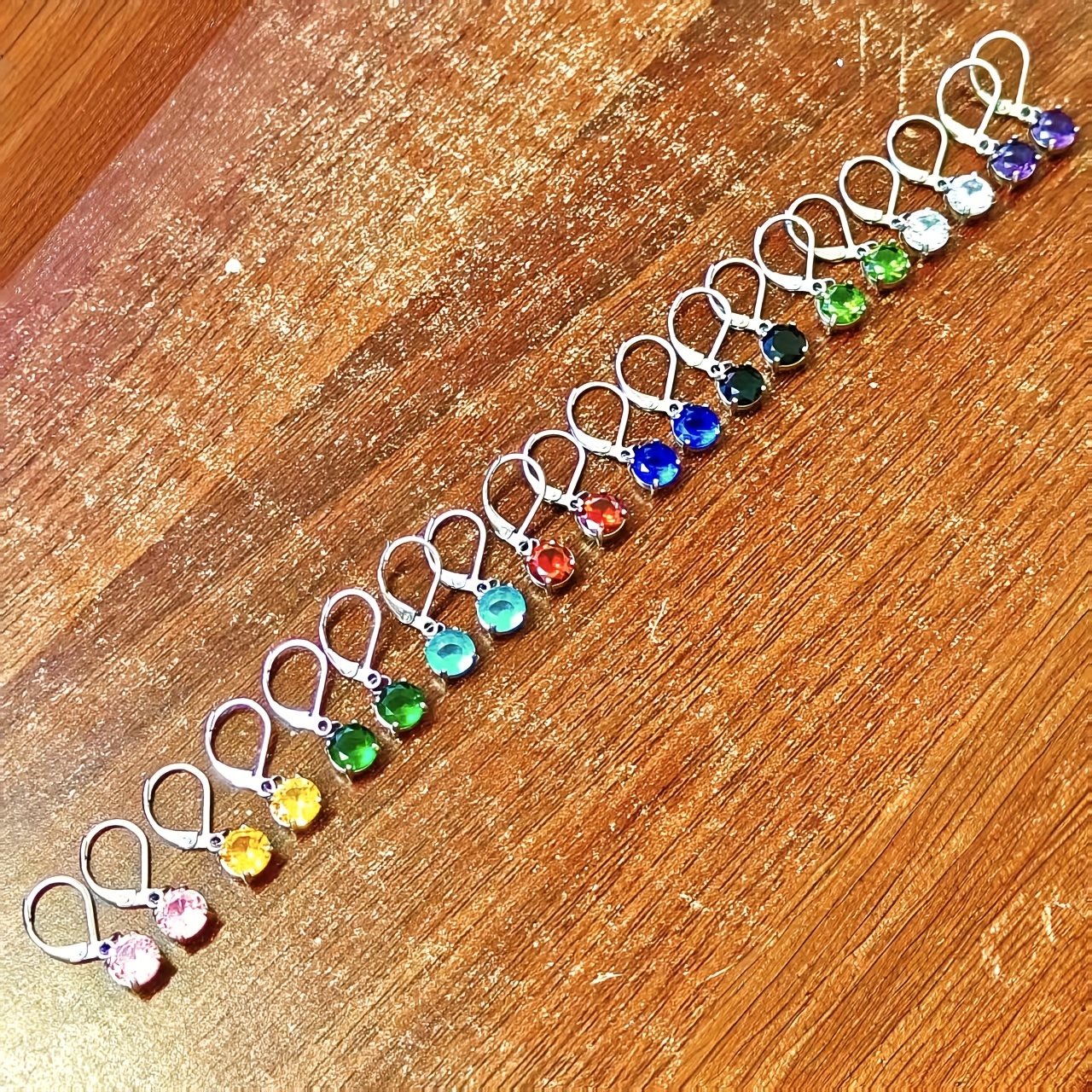 E-shop 20 Stk. synthetische Zirkonia-Ohrringe für Damen & Herren, funkelnde synthetische Zirkonia-Steine, nickelfreier Ohrschmuck für den , Geschenke